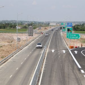 Thông xe cao tốc Nha Trang – Cam Lâm và Vĩnh Hảo – Phan Thiết