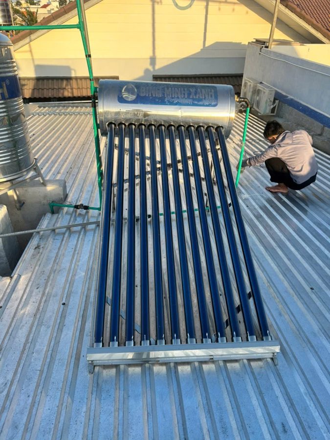 Vệ máy nước nóng năng lượng mặt trời năm 2026