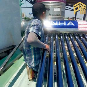 Báo giá sửa chữa máy nước nóng năng lượng mặt trời năm 2026